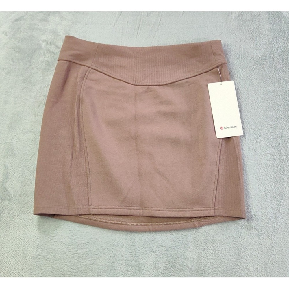 Lululemon Scuba HR Mini Skirt Womens Size Medium Brown Ribbed Waistband